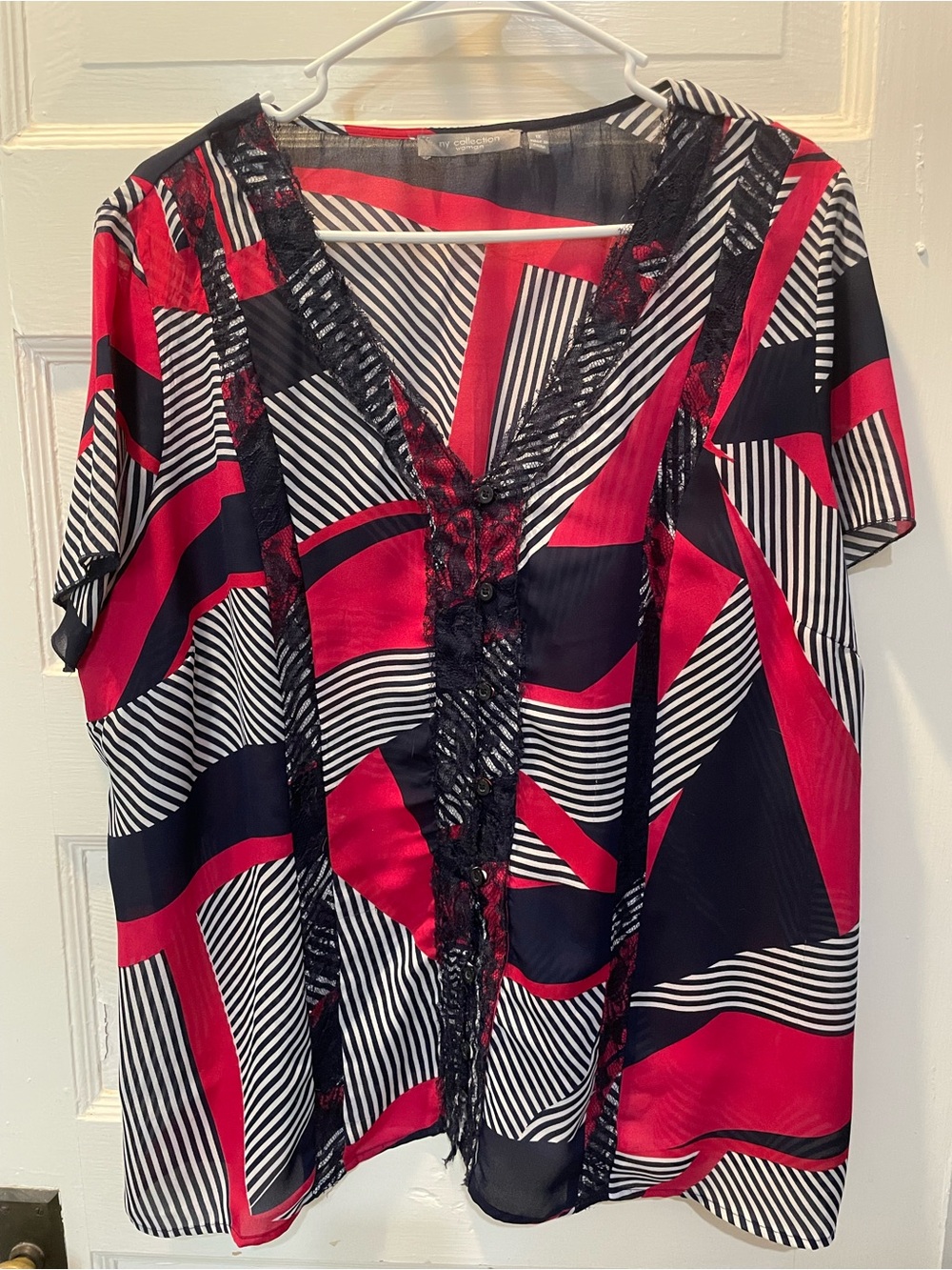 Women’s V-Neck Short Sleeve Blouse in Red, Black & White, Plus, 1X